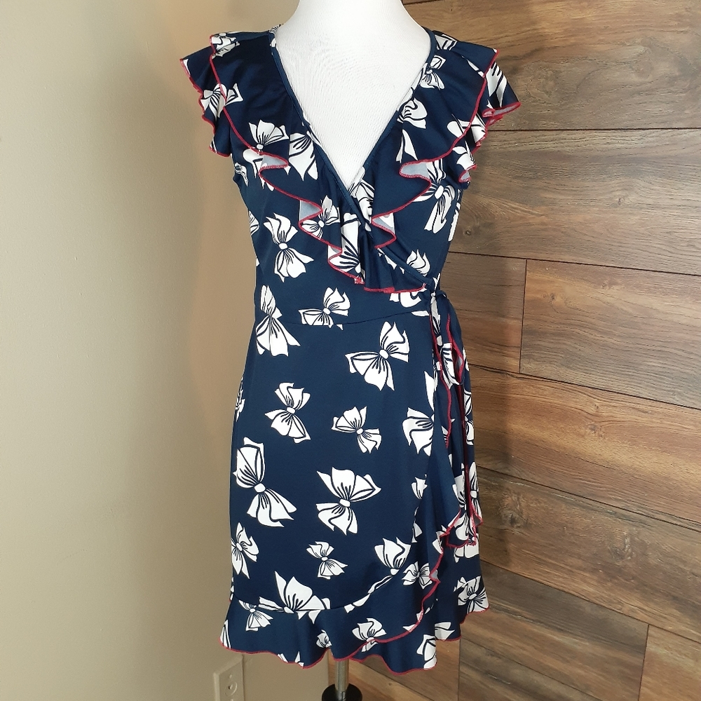 🎀Adorable🎀 Ruffled Faux Wrap Dress
